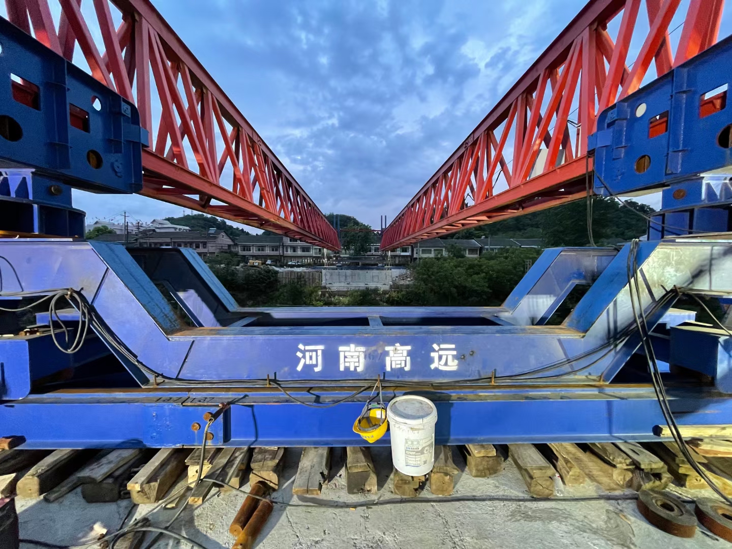 架橋機降低維護(hù)成本有效辦法