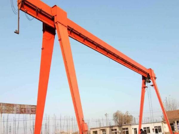 龍門吊門式起重機(jī)操作中如何確保環(huán)境保護(hù)？